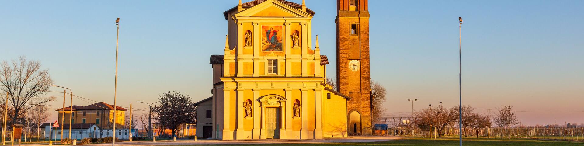 Sesso: Sunset view with church.