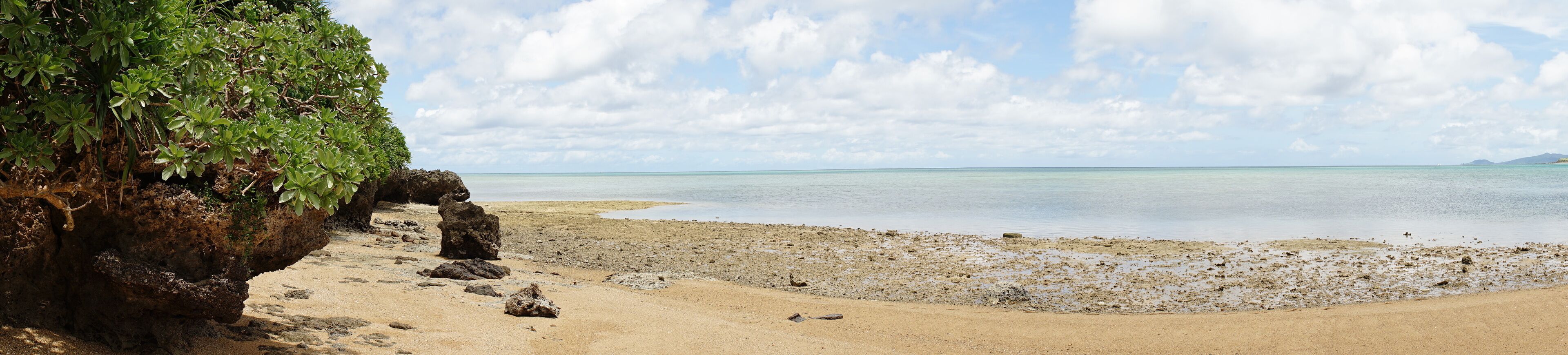 Yuna no hama Beach in Kohama-jima Island, Okinawa, Japan - 日本 沖縄 小浜島 ゆうなの浜 ビーチ
