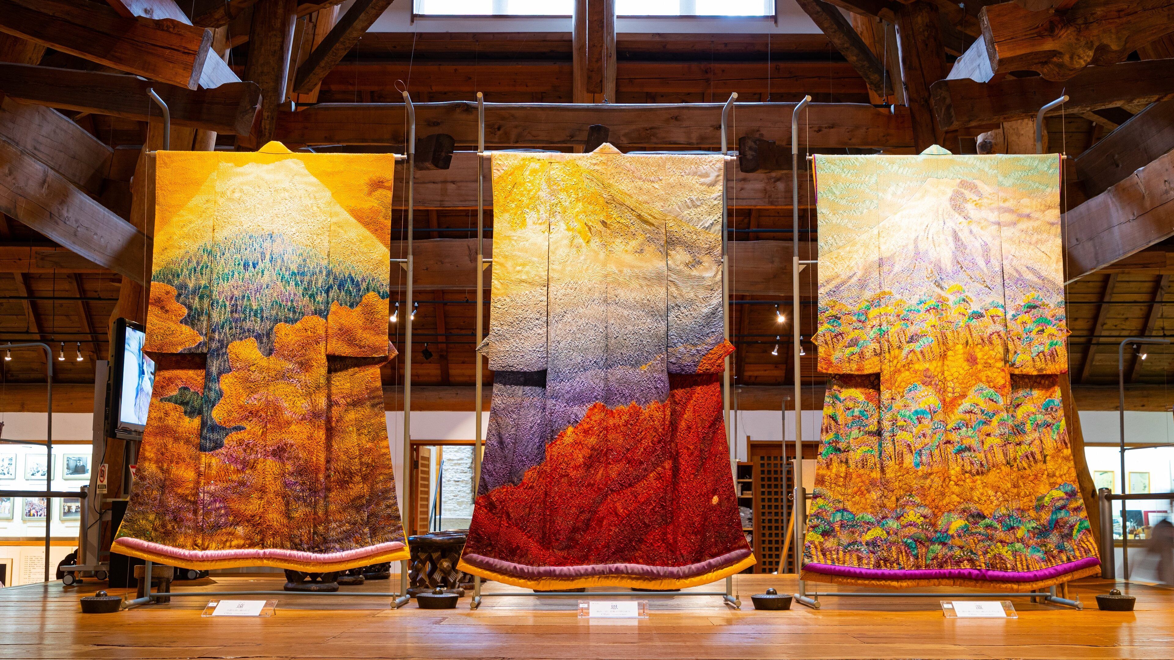 Itchiku Kubota Art Museum featuring interior views and art