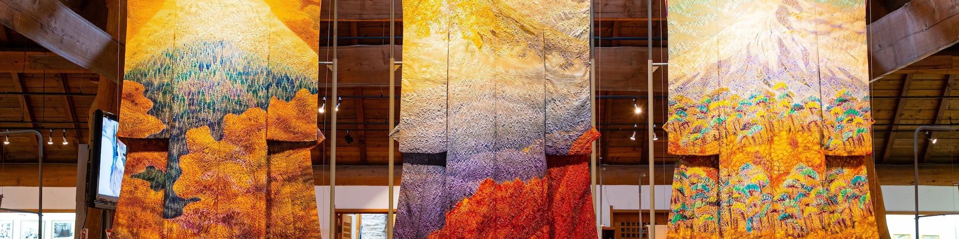 Itchiku Kubota Art Museum featuring interior views and art