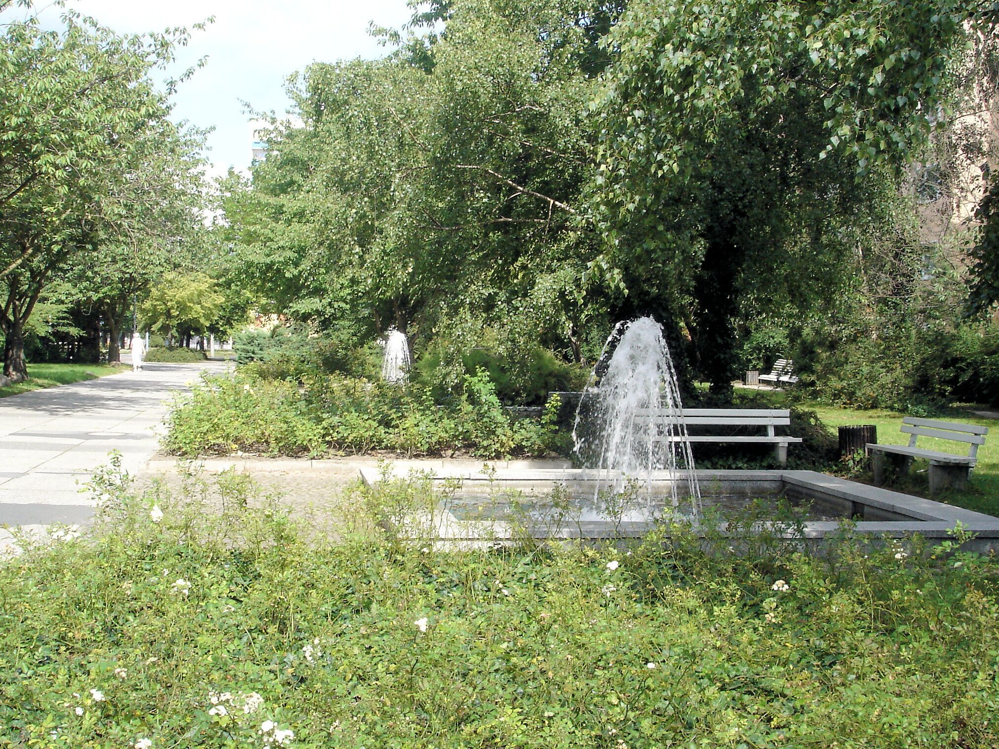 Brunnenanlage in Lichtenhagen (Rostock)