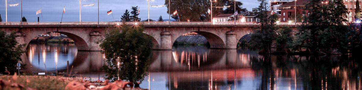Roanne France puente
