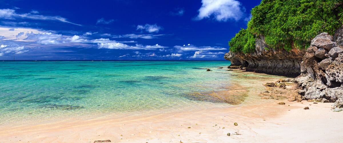 鹿児島県・与論島 ビーチの風景 8