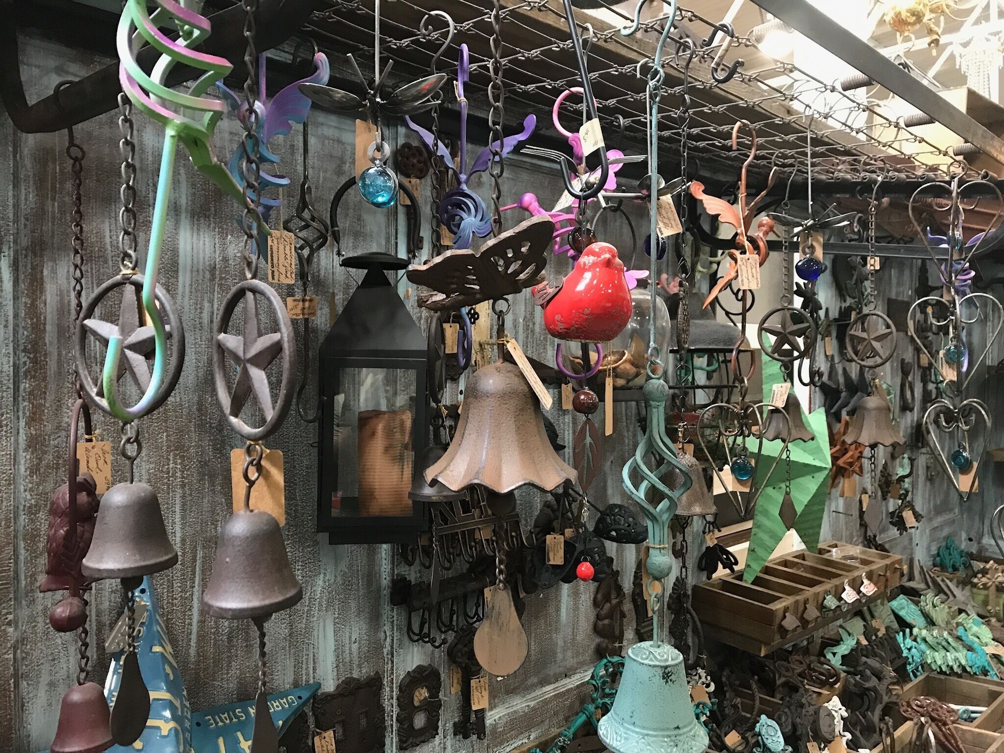 This place is full of junk.... but awesome junk that's worth $$$$$.  Check it out.  You've seen the show.... now see the shop. 