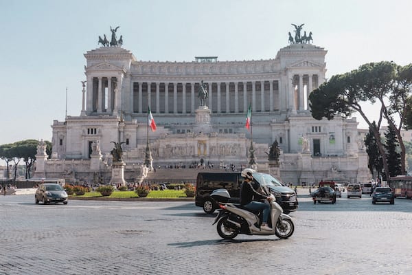 Follow me: @expatexplode
Get some great views of Rome from above by climbing the Altar of the Fatherland.