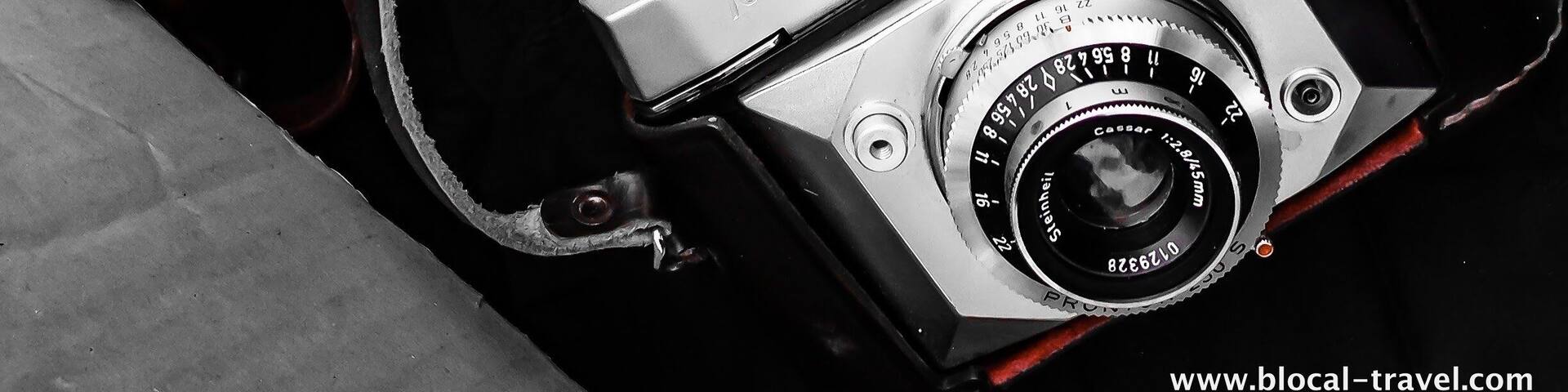 One of my favorite antiques markets in Rome takes place along the river > Check out my article about markets in Rome: http://www.blocal-travel.com/italy/central-italy/lazio-italy/rome-italy/northern-rome/another-rome-della-vittoria/markets-rome/