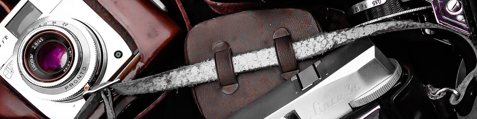 One of my favorite antiques markets in Rome takes place along the river > Check out my article about markets in Rome: http://www.blocal-travel.com/italy/central-italy/lazio-italy/rome-italy/northern-rome/another-rome-della-vittoria/markets-rome/