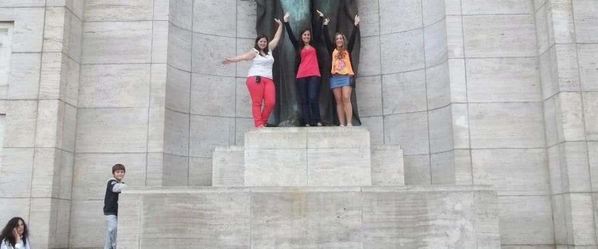 Argentina
Rosario - Santa fé 
Monumento Histórico Nacional a la Bandera
http://www.monumentoalabandera.gob.ar/page/recorrido