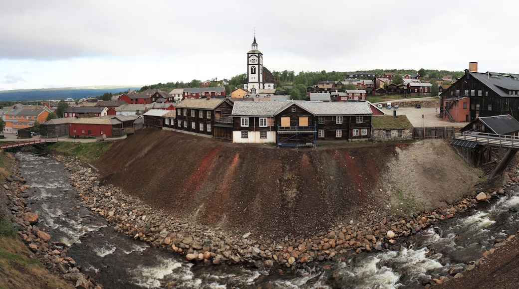 Streets of the old Røros (Roros), Norway