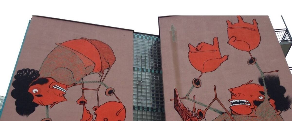 Quirky but nice. #streetart Pink Floyd style - The Wall