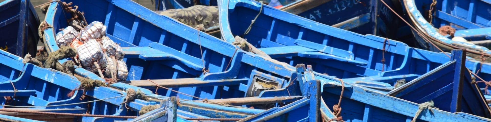 Beautiful beach town with nice medina and historical fort.