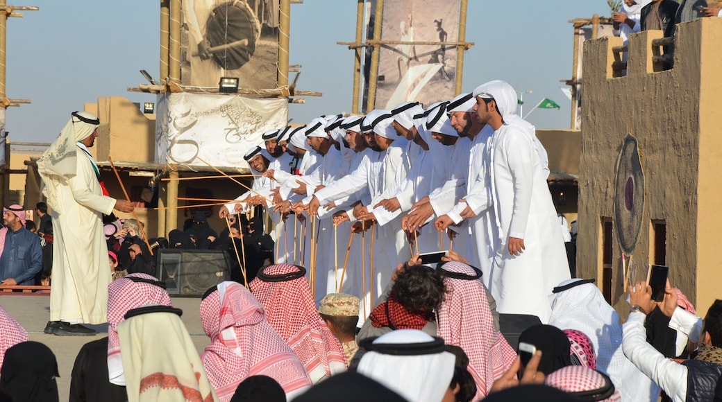Tradition and Tourism on the Jenandriyah Festival 2016