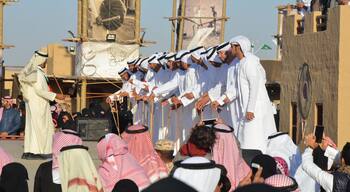 Tradition and Tourism on the Jenandriyah Festival 2016