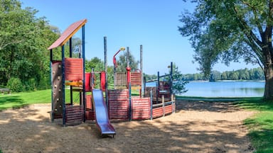 Morgendliche Ruhe am Kuhsee in augsburg