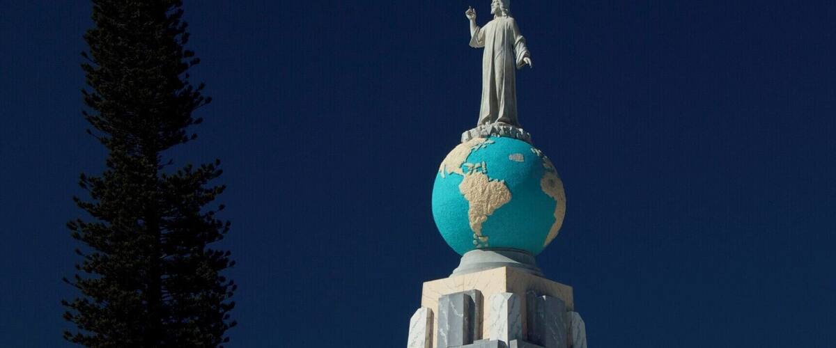 I have visited El Salvador many times. This monument was originally used to decorate the tomb of Manuel Enrique Araujo, the President of El Salvador between 1911 and 1913, and presented by Araujo's family on November 26, 1942, in connection to the first National Eucharistic Congress in San Salvador. The iconic statue of Christ on the globe sphere of planet earth is part of the Monument to Divino Salvador del Mundo on Plaza El Salvador del Mundo (The Savior of the World Plaza).