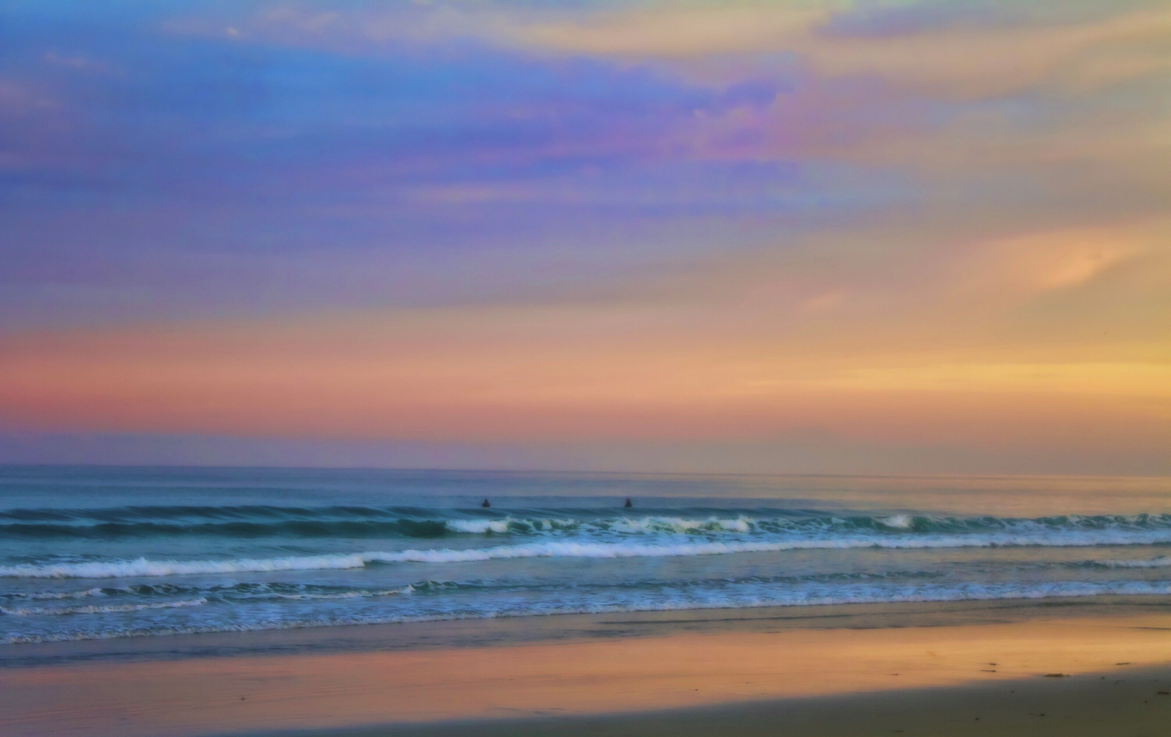 Day breakers catching first waves.

What I’ve learned from the ocean, is how to dance and rejoice in the motion .
.
.
.
.
#sandiego #scrippspier #sunrise #sunrisephotography #surf #surfing #westcoast #igers #photography #photooftheday #globetrotter #ghost #scrippspier #pastel #californiaphotographer #solo #solotravel #sunrise