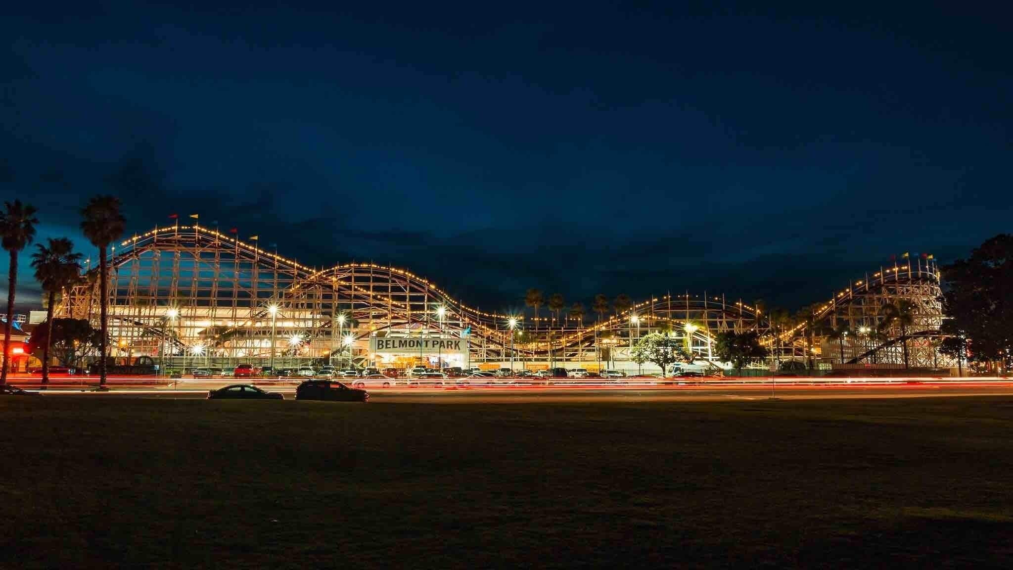 There’s a park across from the roller coaster where you can take this photo.