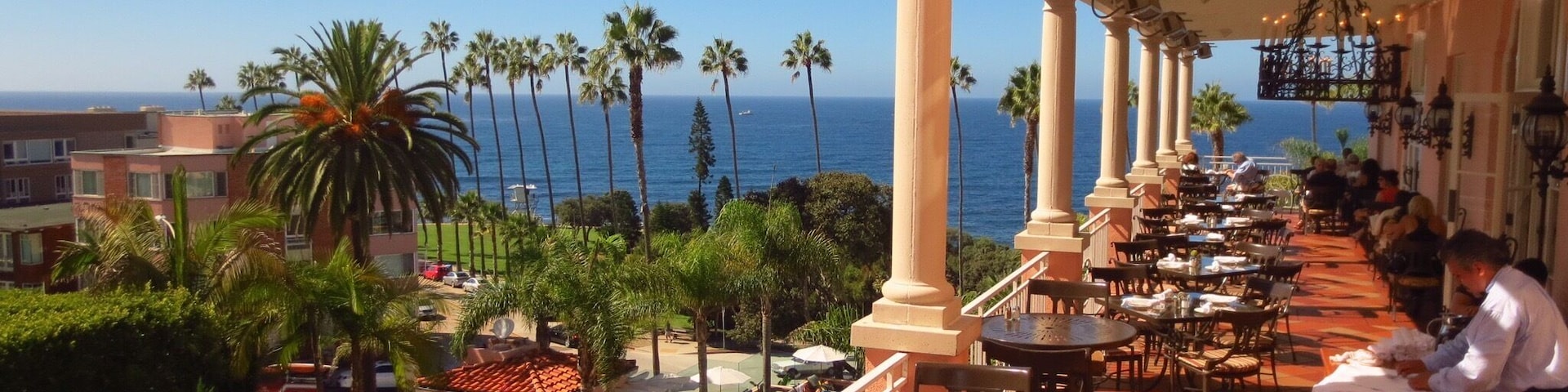 View from the deck of #thevalenciahotel overlooking the pool and the beautiful La Jolla coast. Great historic hotel with cool architecture in the heart of downtown La Jolla.
