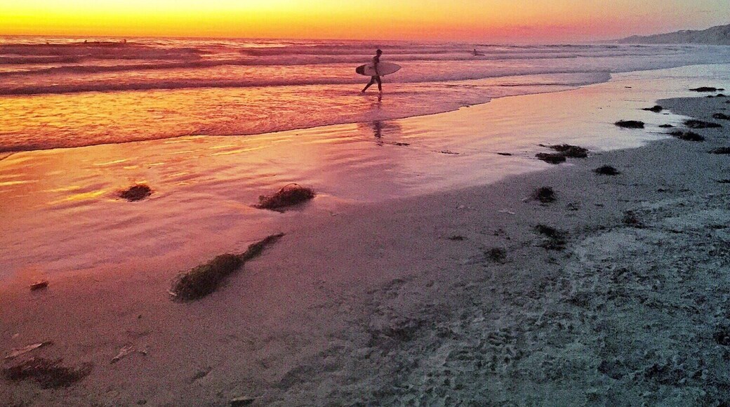 Beautiful California sunset #lajolla #goldenhour #travel #sunset #colorful