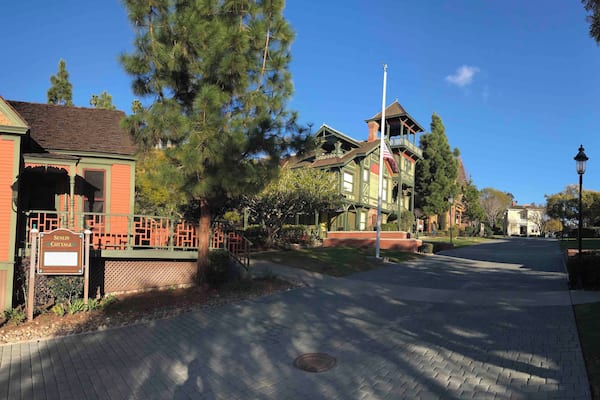 Super cool houses built around 1890. Some of the first around here I think.