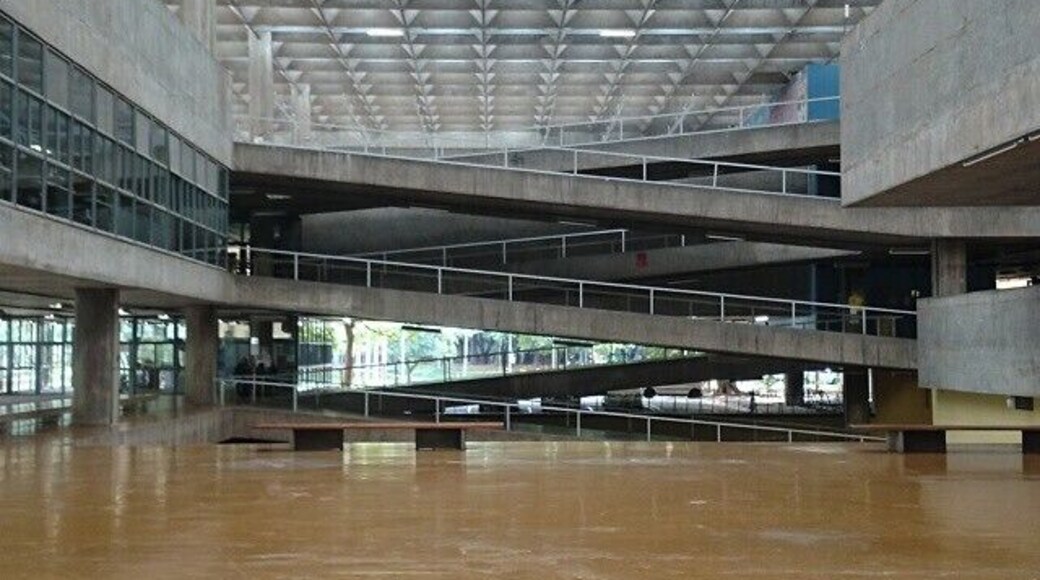 Joao Batista!
#vilanovaartigas #artigas #arquitetura #architecture #photooftheday #instagood #bestoftheday #amazing #picoftheday #fau #fauusp #usp #perspective #mybestshot