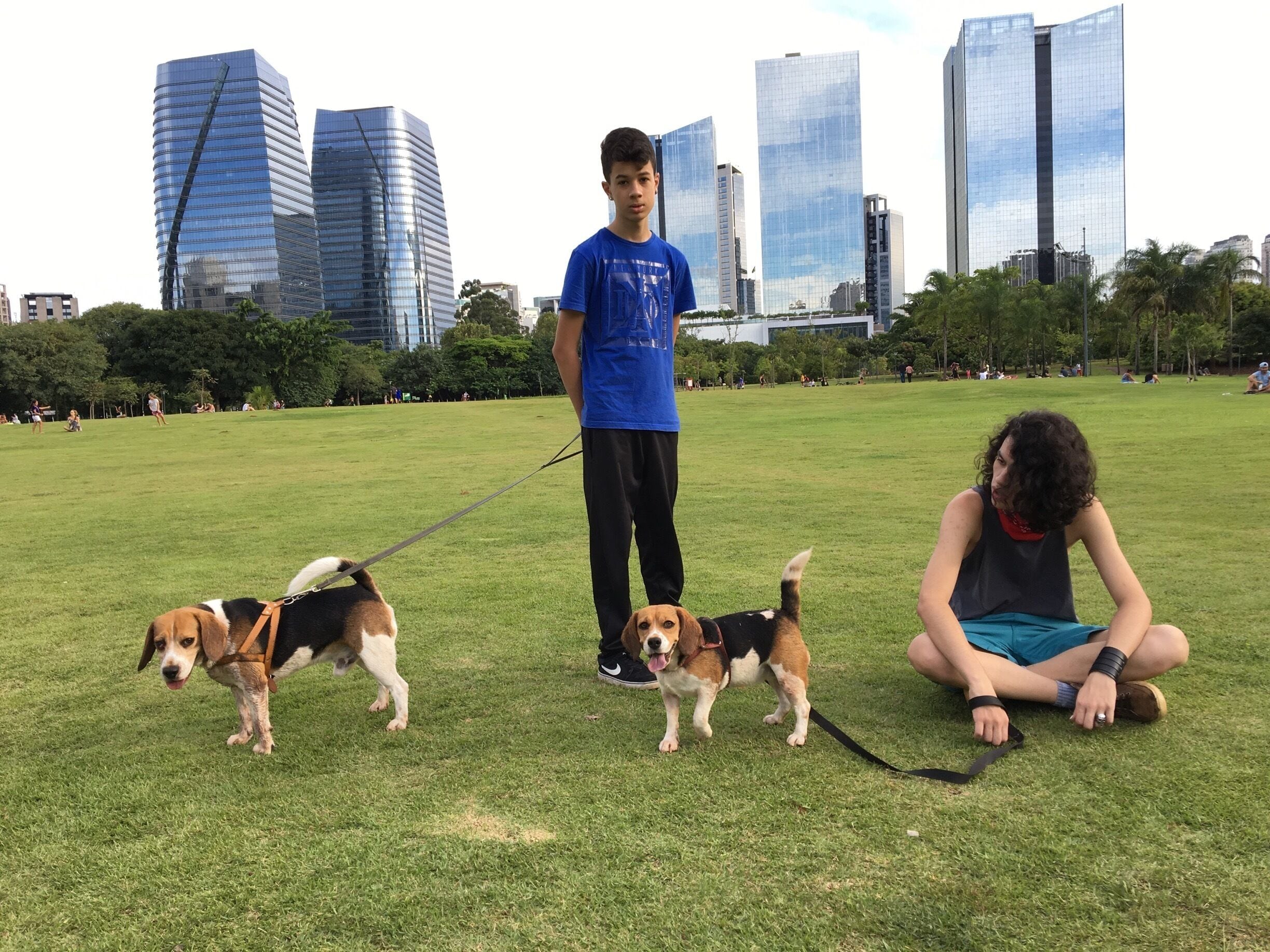#Park
Located in the heart of the Itaim neighborhood in São Paulo, Parque do Povo (People’s Park) is the perfect place to chill out on a Sunday afternoon.