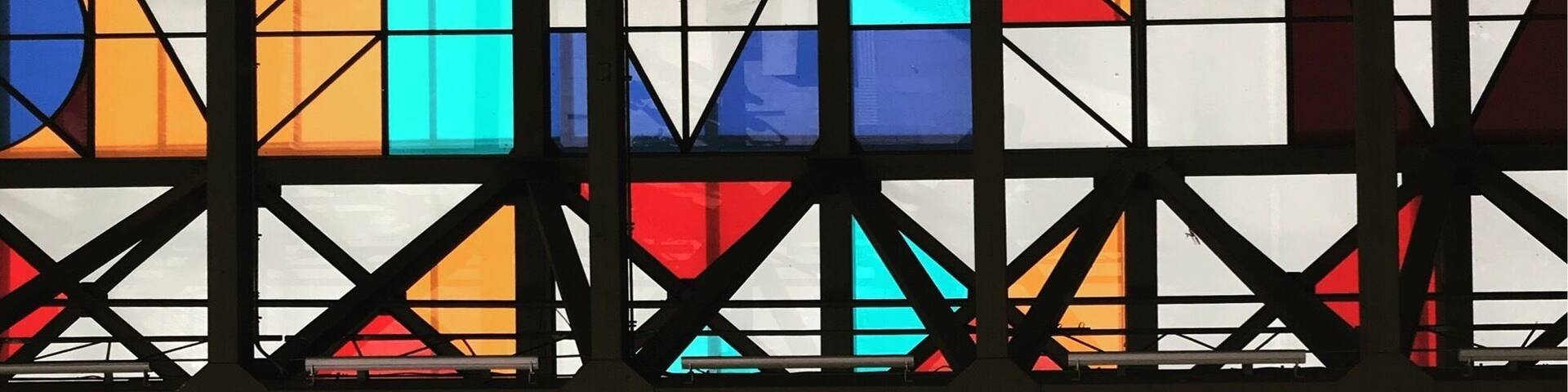 When fish fly!
🐠
Excited losing the rich art culture in Santiago. On walks, in museums, the street, even right above your head, art is everywhere in the colorful city. 🧡❤️💙
#santiago #lookingup #chile #art #gam #details