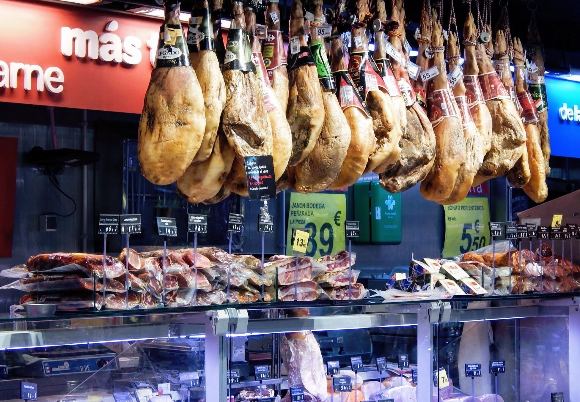 Lunch time in Spain means a bocadillo of jamon