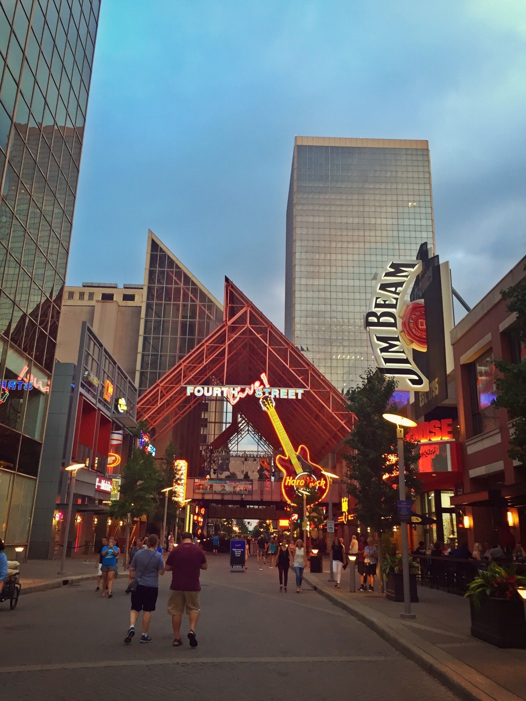 Fourth Street Live! is a 350,000-square-foot entertainment and retail complex located on 4th Street, between Liberty and Muhammad Ali Boulevard, in DowntownLouisville, Kentucky.
Restaurants and entertainment venues in the complex include Gordon Biersch Brewing Company, Hard Rock Cafe, T.G.I. Friday's, Biracibo, The Sports & Social Club (bowling alley and restaurant), Tavern on 4th street, The Fudgery and the new bourbon raw bar.
Fourth Street Live! also has a wide variety of bars and nightclubs including The Marquee Bar, Mosaic, Sully's Saloon, The Sports & Social Club, Howl at the Moon, PBR Louisville and Tengo Sed Cantina.