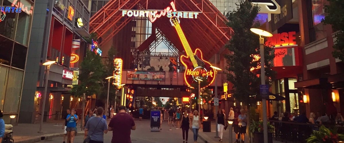 Fourth Street Live! is a 350,000-square-foot entertainment and retail complex located on 4th Street, between Liberty and Muhammad Ali Boulevard, in DowntownLouisville, Kentucky.
Restaurants and entertainment venues in the complex include Gordon Biersch Brewing Company, Hard Rock Cafe, T.G.I. Friday's, Biracibo, The Sports & Social Club (bowling alley and restaurant), Tavern on 4th street, The Fudgery and the new bourbon raw bar.
Fourth Street Live! also has a wide variety of bars and nightclubs including The Marquee Bar, Mosaic, Sully's Saloon, The Sports & Social Club, Howl at the Moon, PBR Louisville and Tengo Sed Cantina.