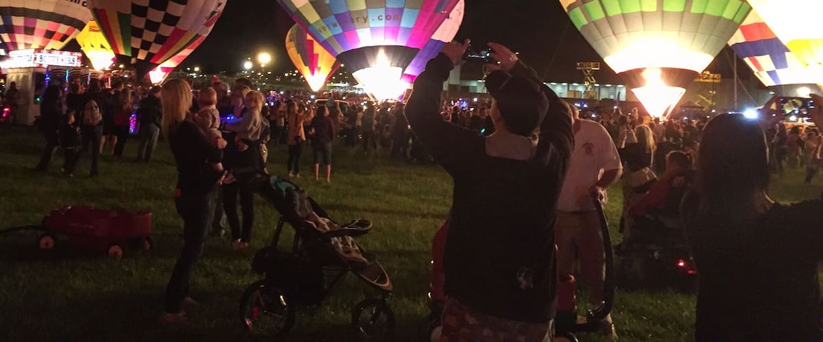 Ky Derby festival balloon glow.