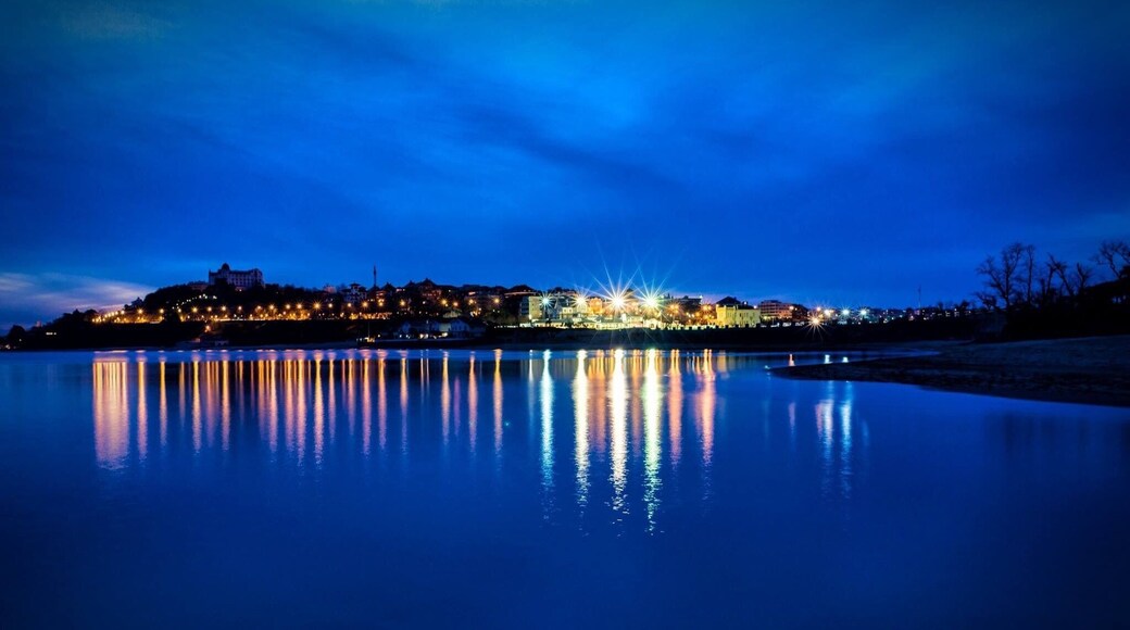 The sight of the Santander Bay (Cantabria, Spain) at night is very romantic. Go there during nightfall and you will be rewarded with lovely reflections!
#spain #cantabria #santander #troveontuesday