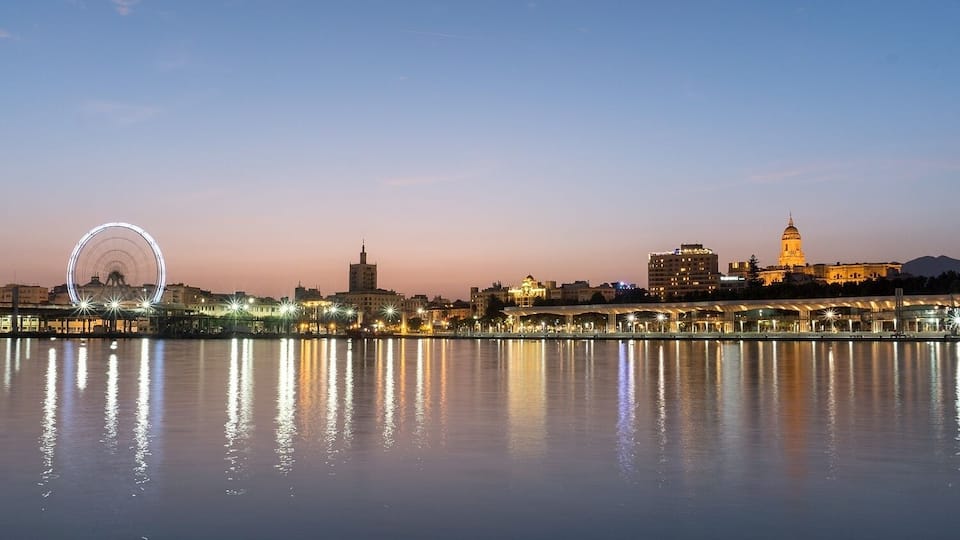 Port of Málaga with the cathedral at sunset. Málaga, Spain #BvSWater