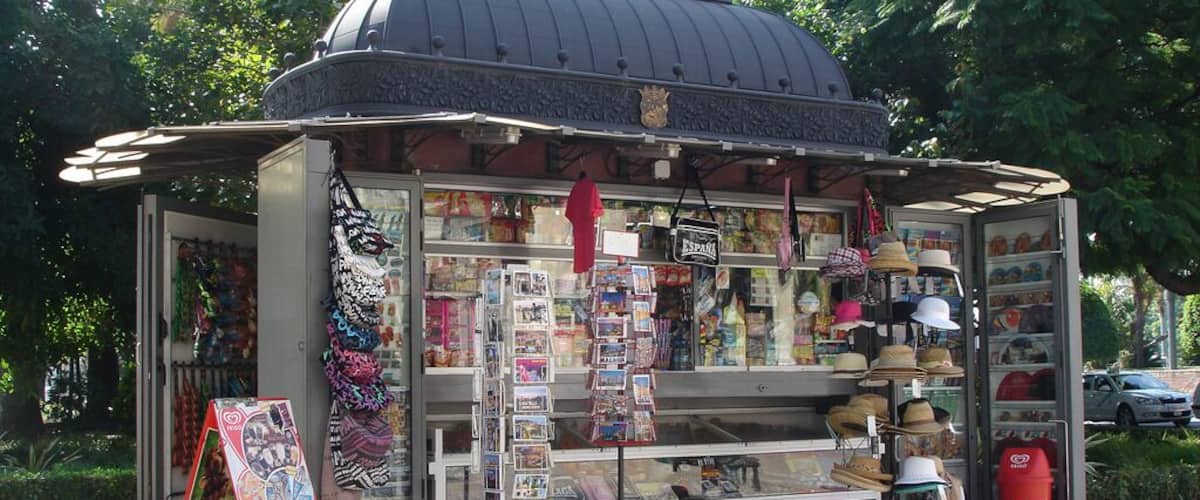 One of the many kiosks along the edge of the Alameda Gardens.
#desktop #malaga #spain #andalucia