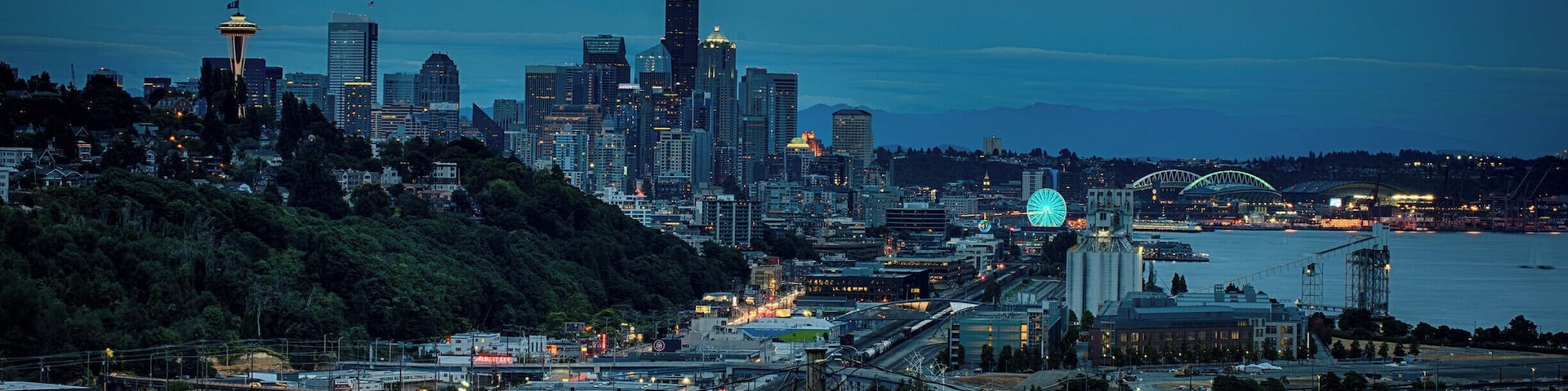 ...a different view of downtown from a less crowded place #lifeatexpedia #ellabaileypark