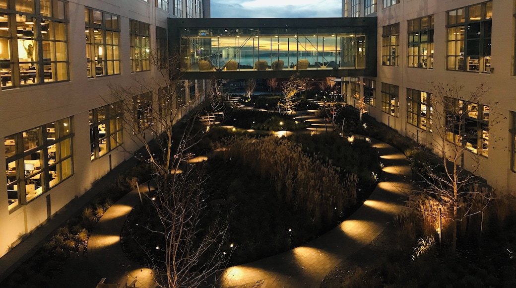 Beautiful view from Campus!
#CampusTrove #lifeatexpediagroup