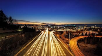 Lighttrails of the I-90 coming out of Safeco.
#LifeAtExpedia
