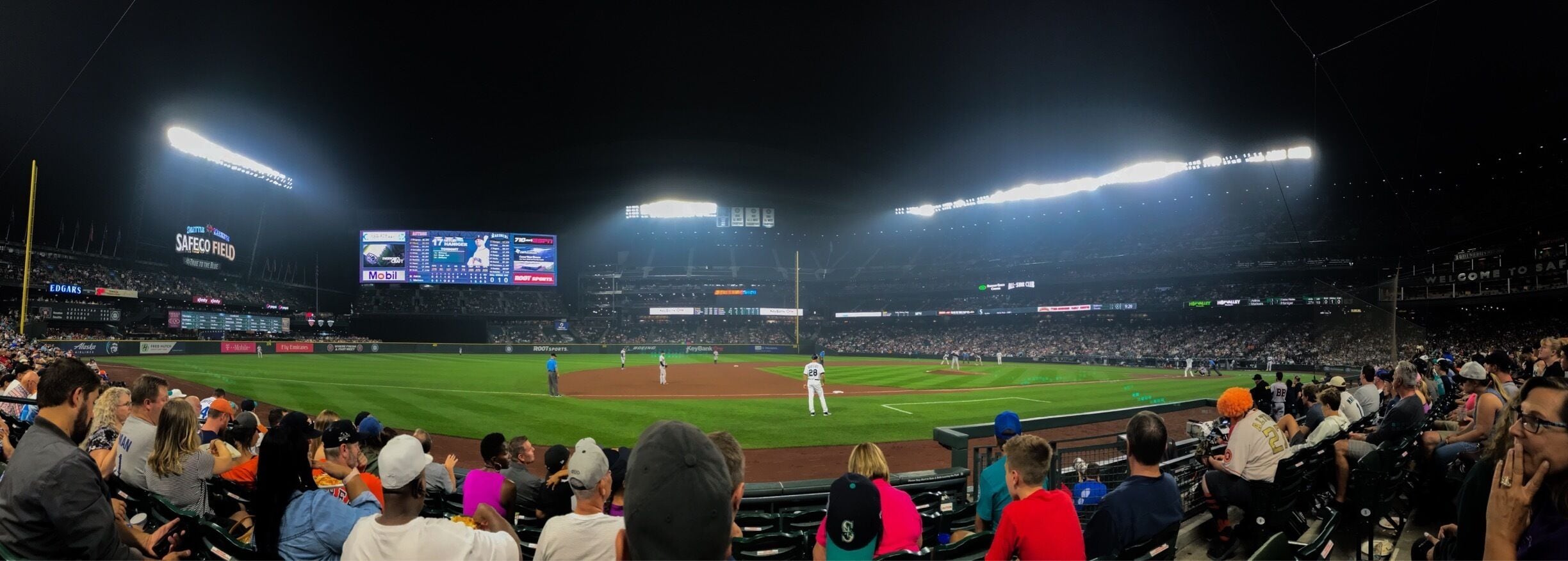 Beautiful night for a baseball game at SafeCo. Wonderful first visit and I’ll be sure to be back in the future. 