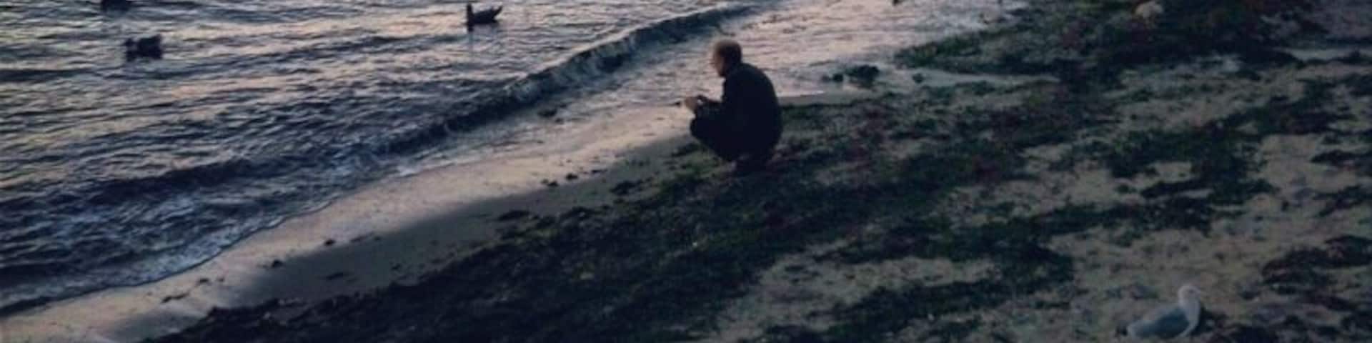 Sunset at Golden Gardens Beach in Seattle. A perfect place to get married!
www.bradleyhanson.com