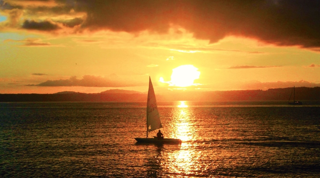 My favorite past time spot while enjoying the views of the Puget Sound #goldenhour