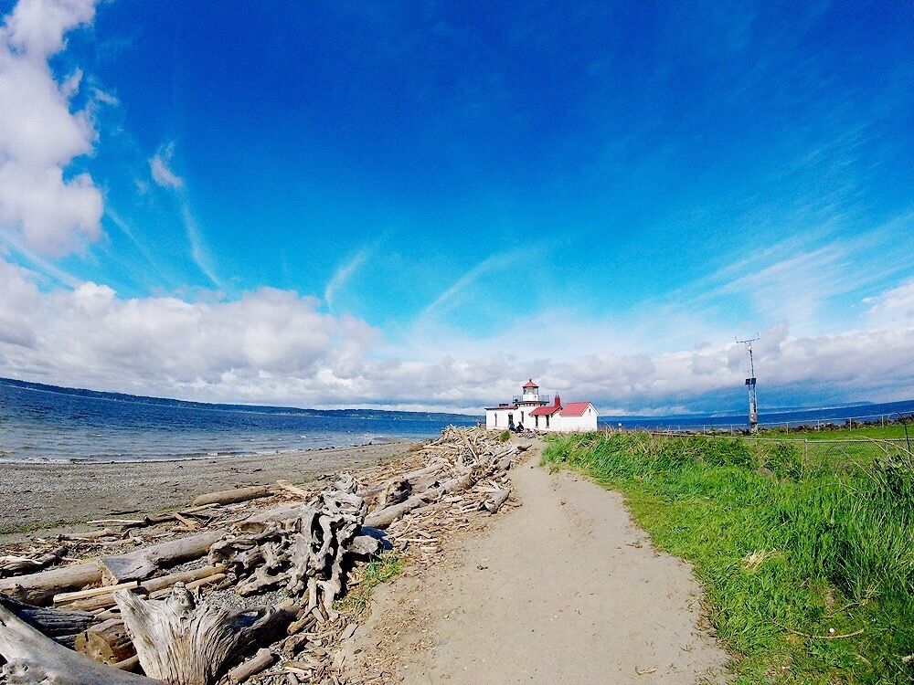 Trail run at its best. #LifeAtExpedia #blueSky #lighthouse 