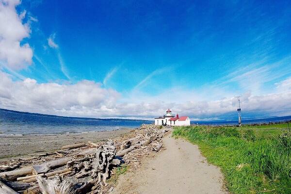 Trail run at its best. #LifeAtExpedia #blueSky #lighthouse