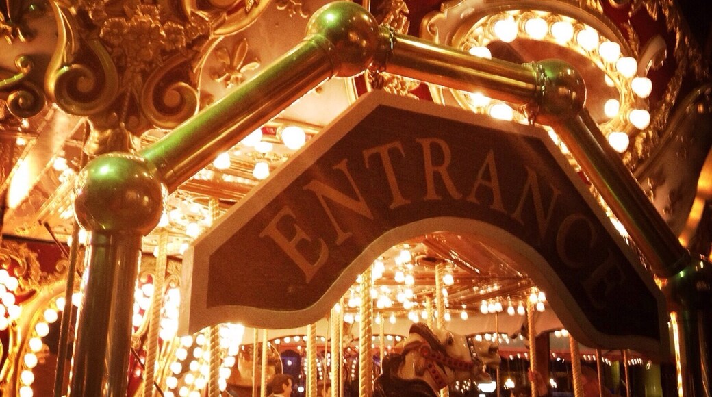 They just dont make things like they used to. This carousel is beautiful!
#roadtrip