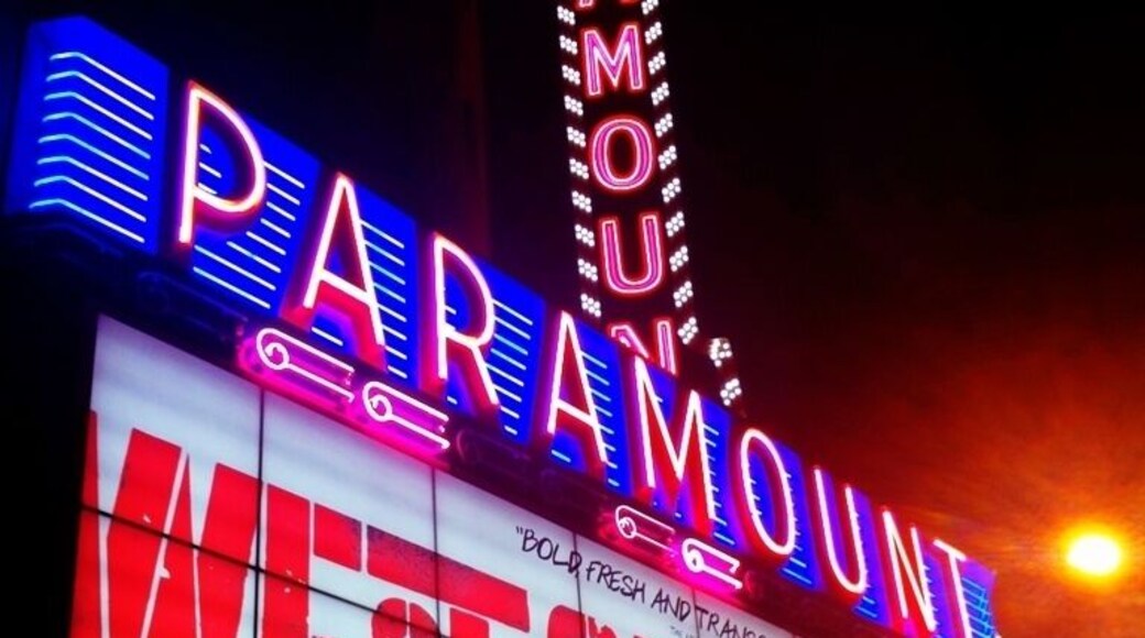 Fun rendition of a classic musical. A bit raunchier than I expected, with lewd hand gestures and plenty of ass-grabbing, but I suppose that's more authentic anyways. The Seattle run of West Side Story is over, but this is a touring production with more than a dozen stops. Catch it next in San Jose, CA.
www.broadwaywestsidestory.com