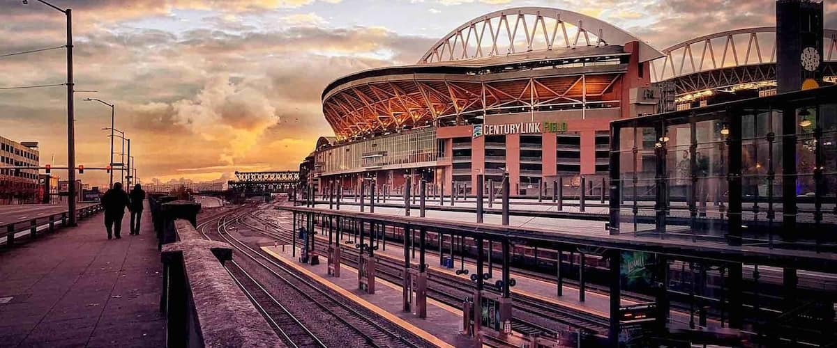 If you’re lucky, this is the view you might get when you walk out of the train station, looking towards the Centurylink football stadium. However, it’s more likely you’ll be getting “The Grey” 😂
#OnTheRoad