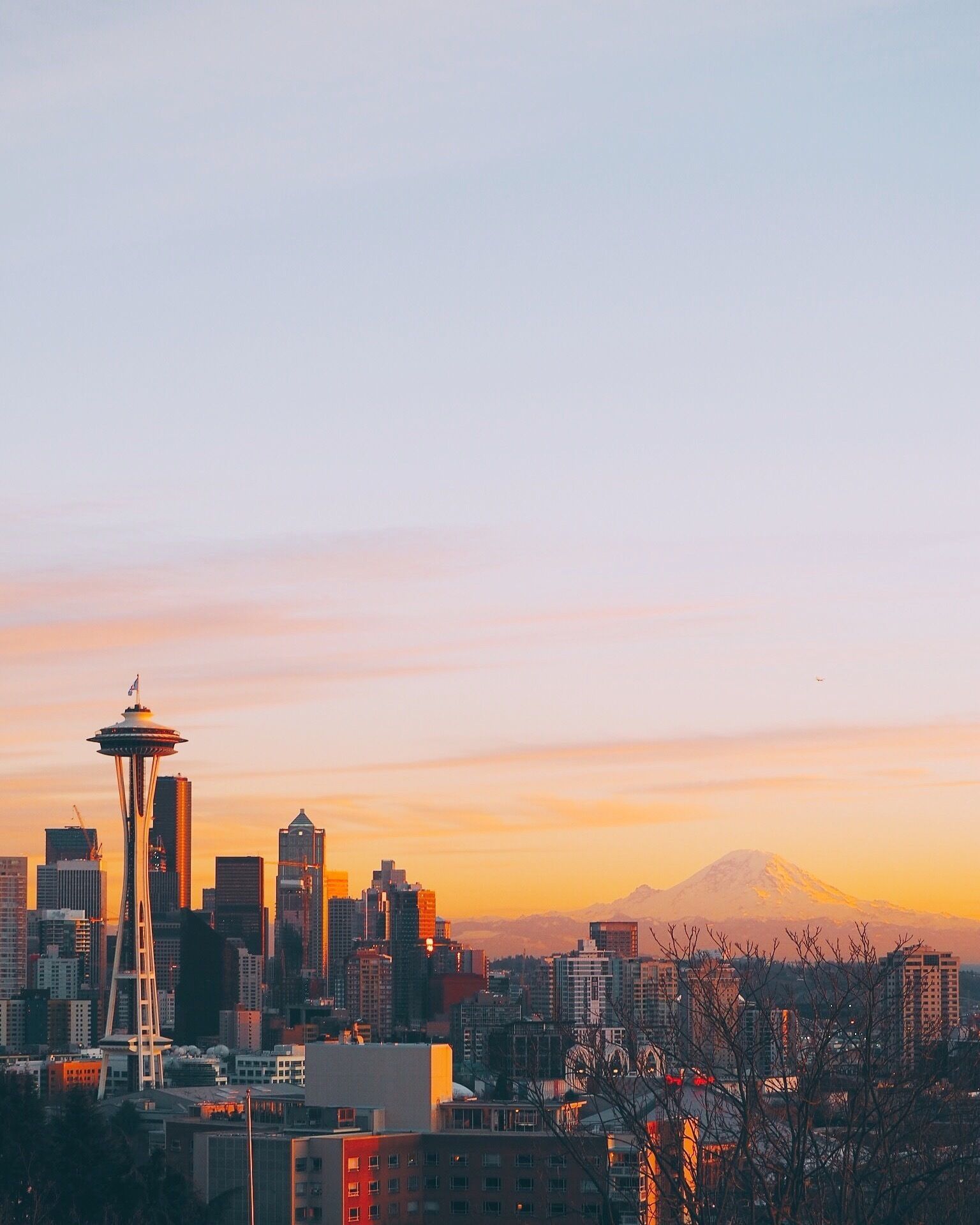 When you see the twilight, it begins turning to the night.

Date on January 6th, 2017.