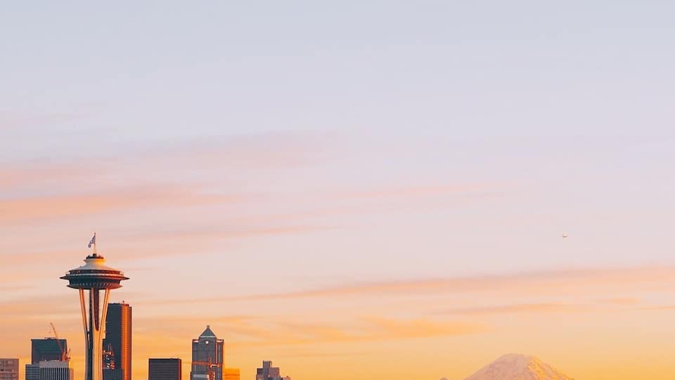 When you see the twilight, it begins turning to the night.
Date on January 6th, 2017.