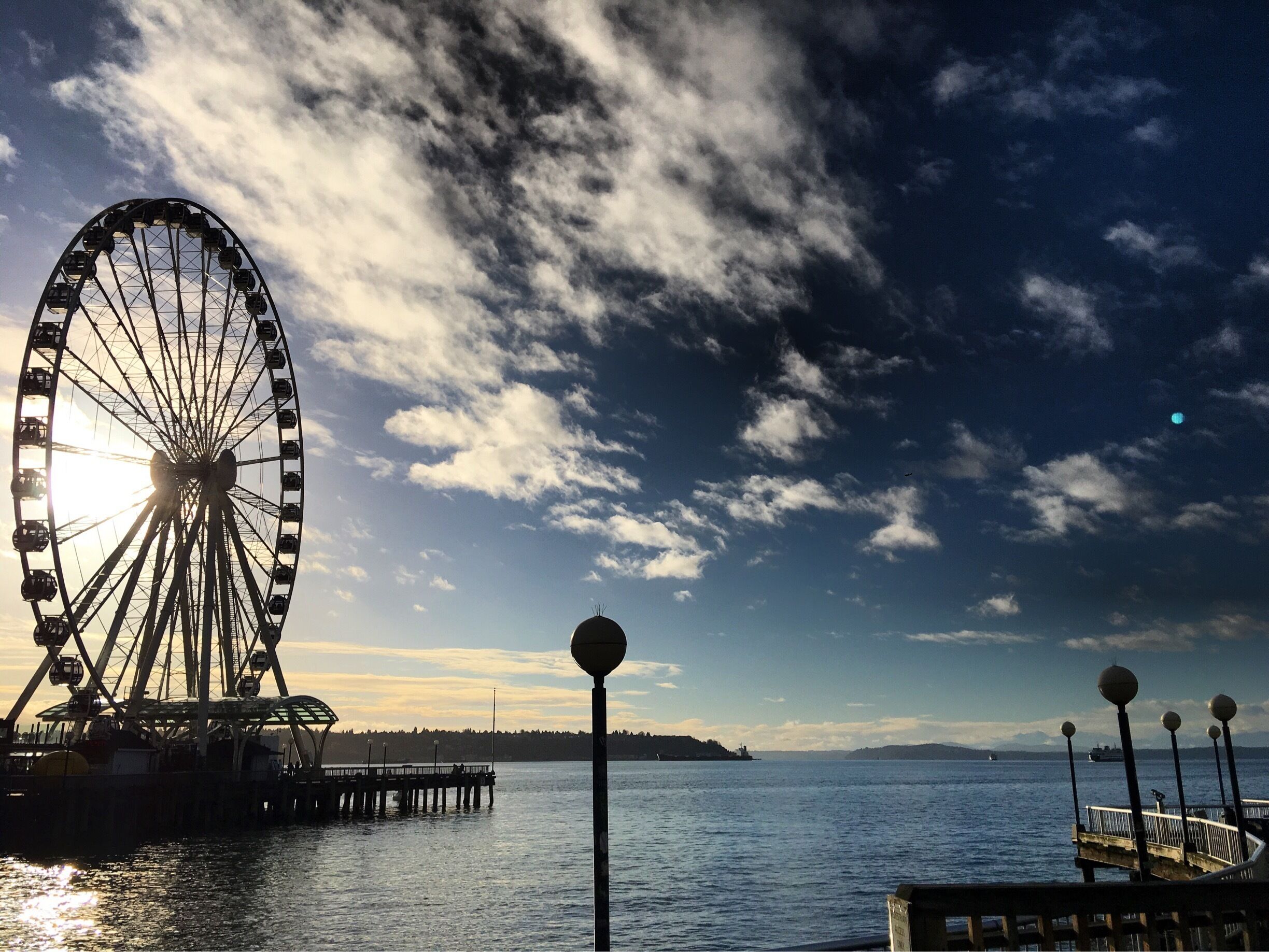 Although it has only been around for 5 years, the Great Wheel has quickly become a favorite structure in Seattle. #StunningStructures 