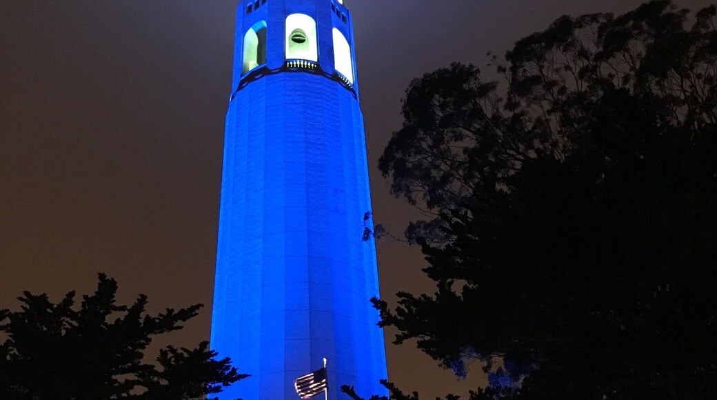 Took this picture around midnight, 5/517 this was the first time I had seen the tower bathed in blue light. I've only seen white light. I was expecting the place to be deserted but to my surprise the parking lot was almost full of cars. San Francisco's version of lovers lane as there wasn't anybody outside of their vehicles.