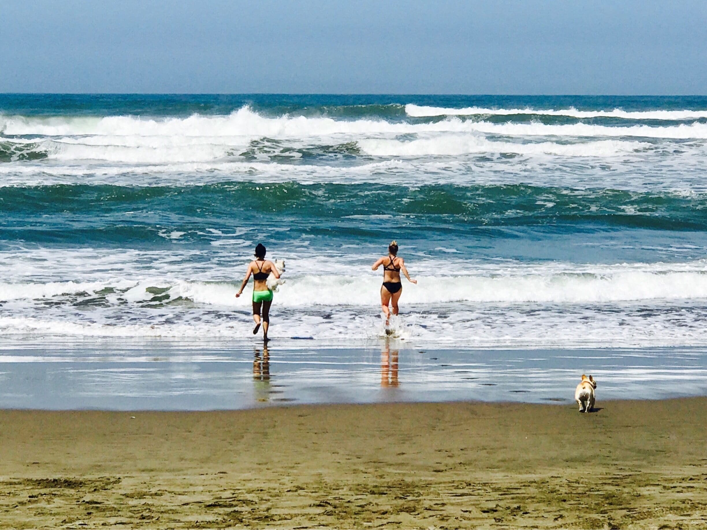 A very rare hot day in the city 